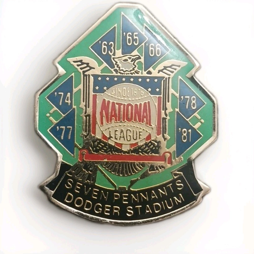 Vtg 1987 25th Anniversary Los Angeles Dodgers Stadium Seven 7 Pennants Lapel Pin